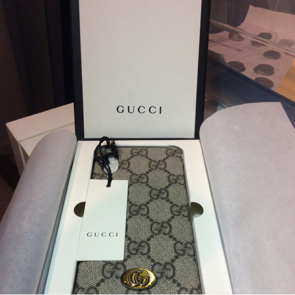 Gucci Beige Monogram IPHONE 10 case